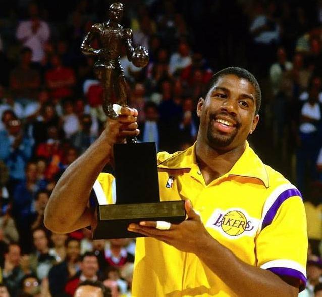 皇家社会女 皇家社会女